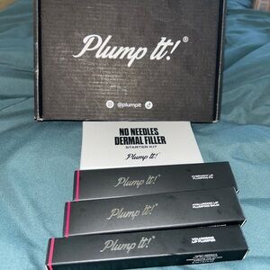 Plump It lip plumping kit..never used
